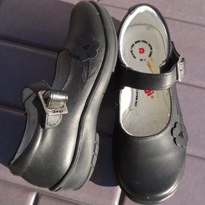 SIZE 18.5. Dogi® black leather dress shoes.